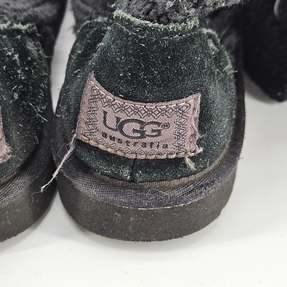 UGG Classic Cardy Black Knit Button Tall Slouch Winter Boots Cozy Size 5